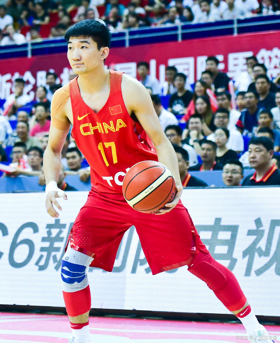包含窗口期突围战来临；广厦男篮围绕西甲更衣室发声；赛场秩序良好；轮换策略成焦点的词条